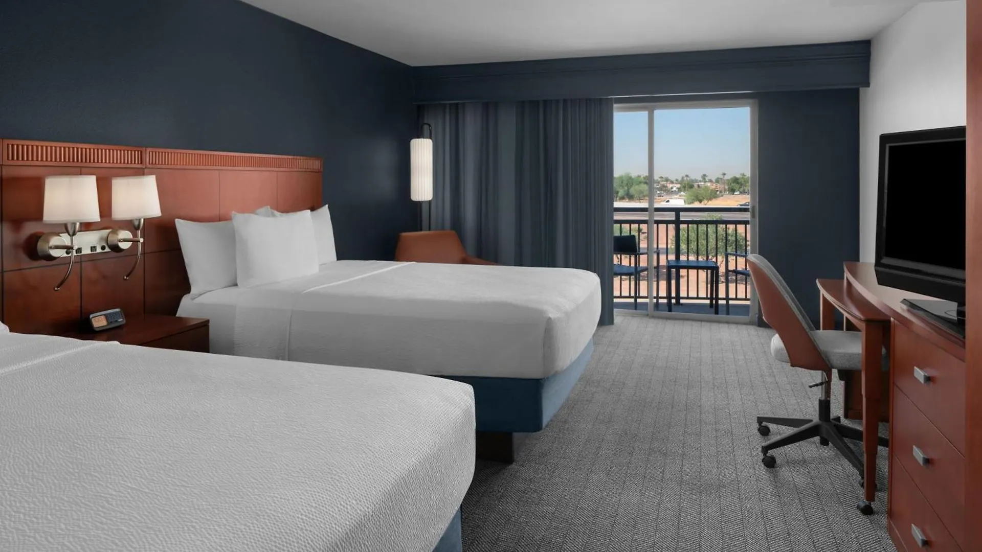 Courtyard By Marriott Phoenix West/Avondale Hotel